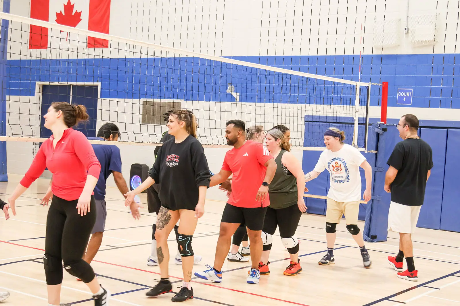 Hammer Sports players gathering between points